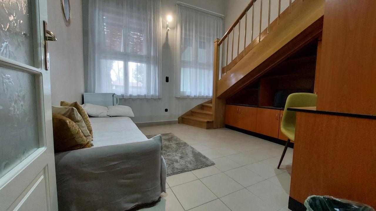 Family Apartman Gyula Luaran gambar