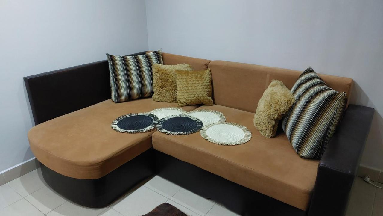 Family Apartman Gyula Luaran gambar